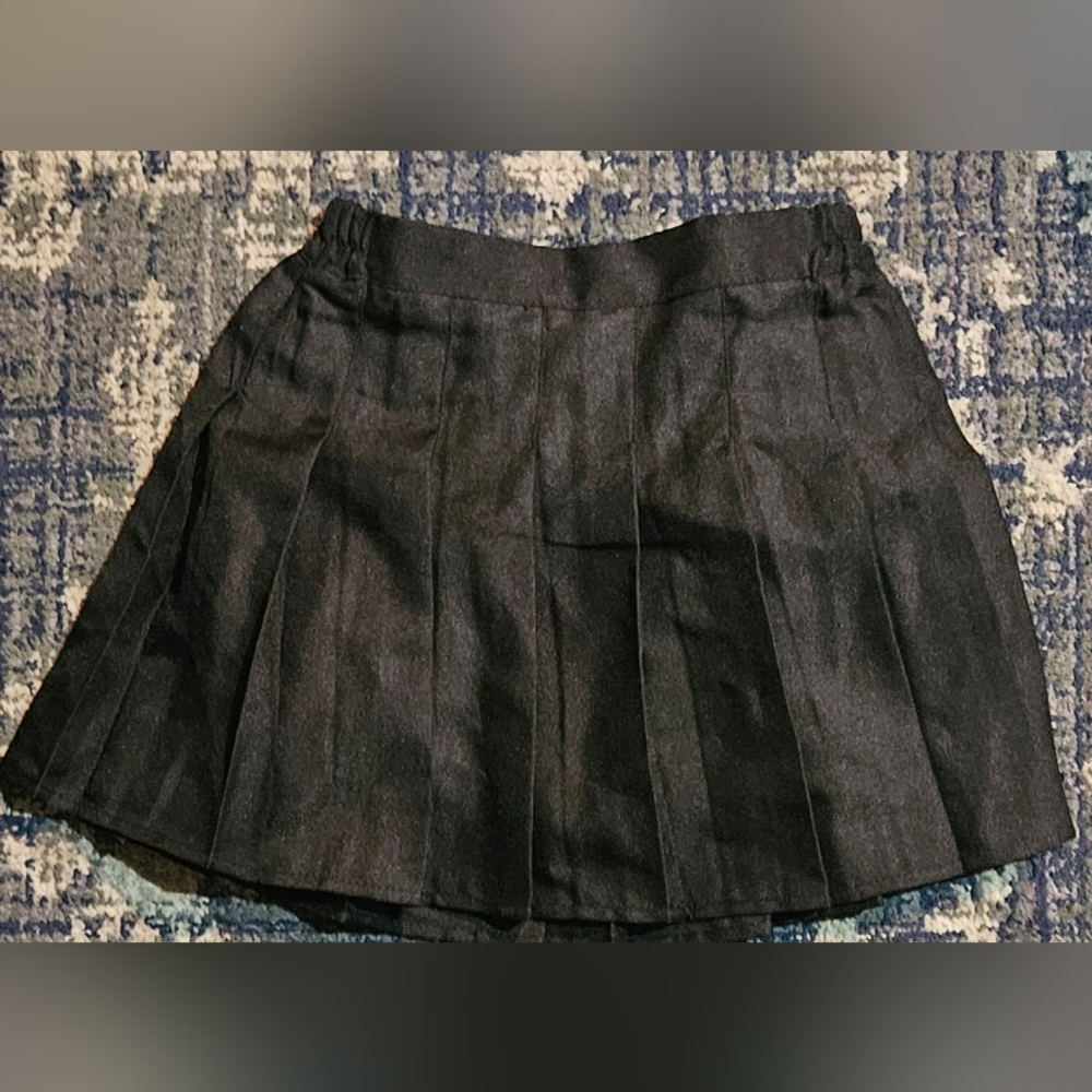 Classic Black Pleated Skirt